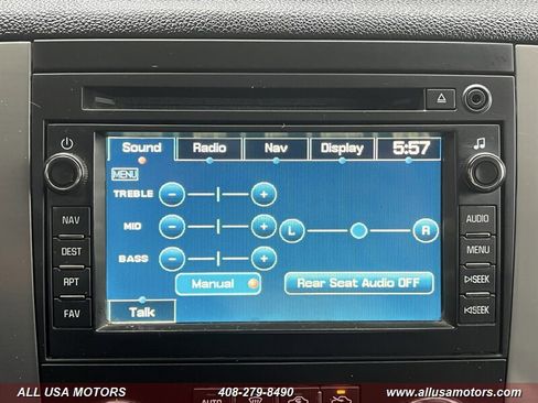 Used 2010 Chevrolet Avalanche LT w/ Luxury Package AWD/4WD image 40