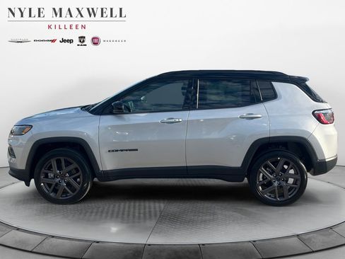 New 2026 Jeep Compass Limited image 13