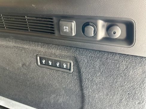 Used 2025 Jeep Grand Wagoneer L Series III w/ Rear Seat Video Group 1 AWD/4WD image 57