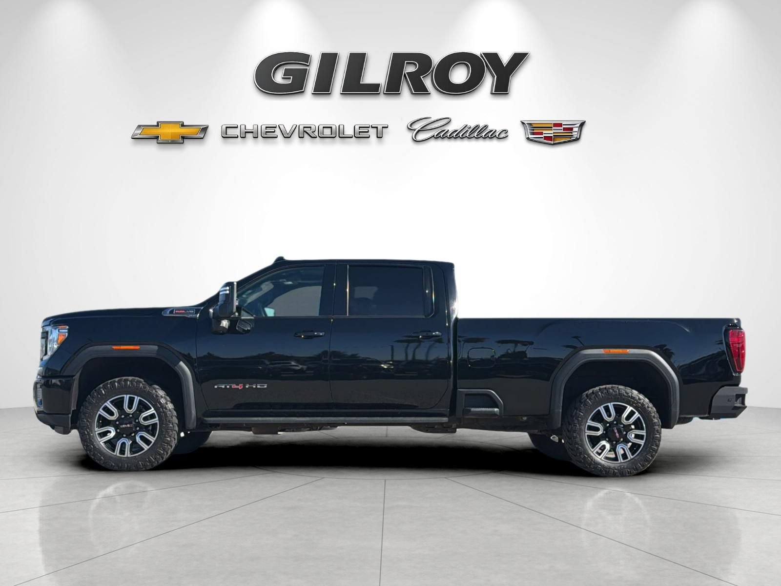 Used 2022 GMC Sierra 2500 AT4 w/ AT4 Premium Plus Package AWD/4WD image 6