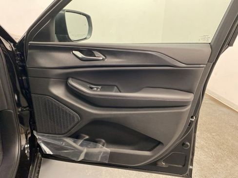New 2026 Jeep Grand Cherokee L Laredo AWD/4WD image 26