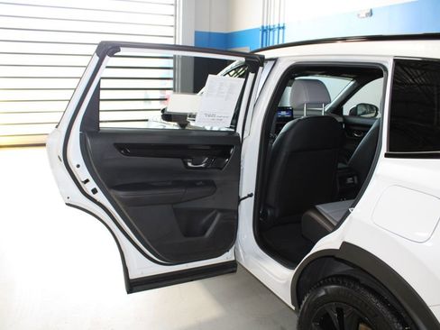 Used 2026 Honda CR-V Sport Touring image 16