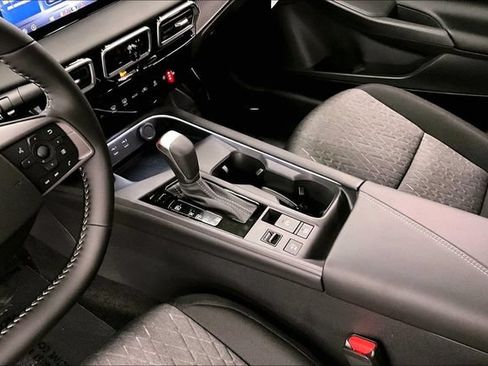 New 2026 Nissan Sentra SV w/ SV Convenience Package FWD image 9