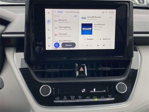 Used 2023 Toyota Corolla Cross L image 23