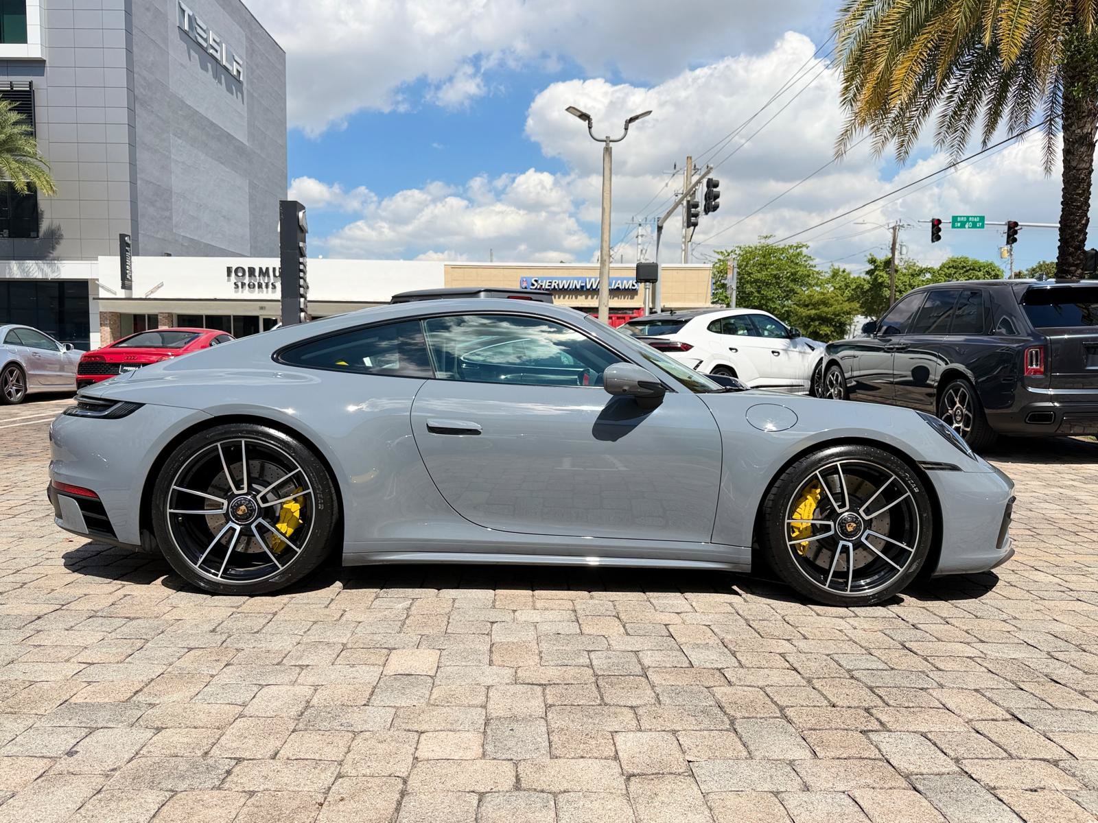Used 2024 Porsche 911 Carrera GTS RWD image 9