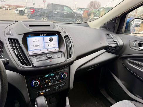 Used 2018 Ford Escape SE w/ SE Sync 3 Package image 16