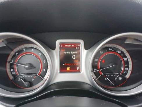 Used 2019 Dodge Journey SE FWD image 5