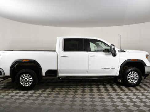 Used 2022 GMC Sierra 2500 SLE AWD/4WD image 5