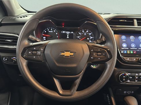 Used 2023 Chevrolet TrailBlazer LT w/ Convenience Package AWD/4WD image 35
