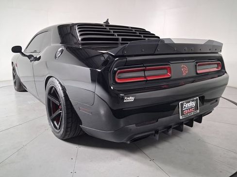 Used 2015 Dodge Challenger SRT Hellcat RWD image 6