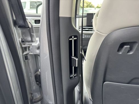 Used 2026 Hyundai Santa Fe SEL FWD image 21