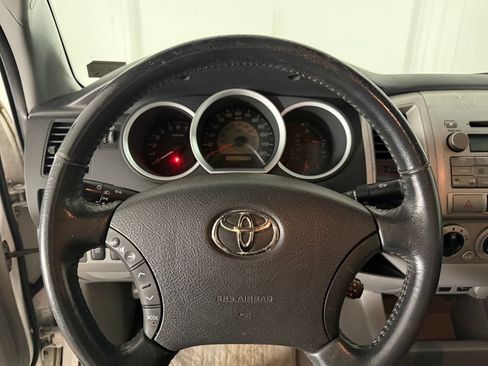 Used 2009 Toyota Tacoma 4x4 Access Cab V6 image 11
