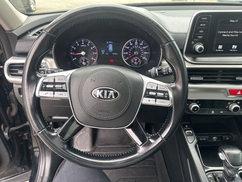 Used 2020 Kia Telluride S AWD/4WD image 16