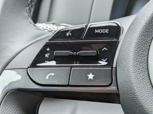 New 2026 Hyundai Elantra SEL Sport FWD image 25
