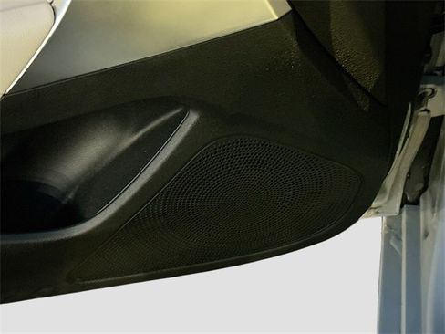 Used 2026 Genesis G70 2.5T image 19