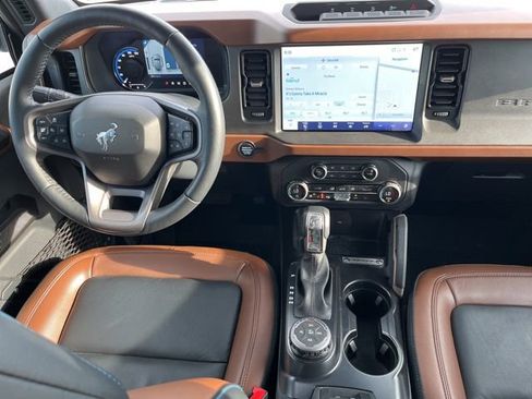 Used 2024 Ford Bronco Outer Banks image 25
