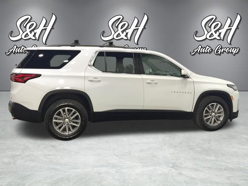 Used 2022 Chevrolet Traverse LT image 22