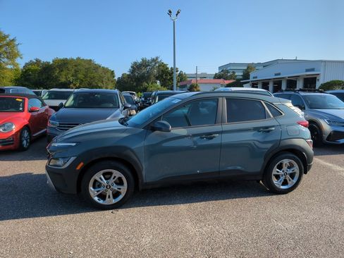 Used 2022 Hyundai Kona SEL FWD image 2