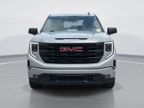 Used 2024 GMC Sierra 1500 Elevation AWD/4WD image 2