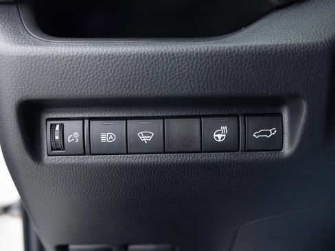Used 2020 Toyota RAV4 XLE w/ Convenience Package AWD/4WD image 37