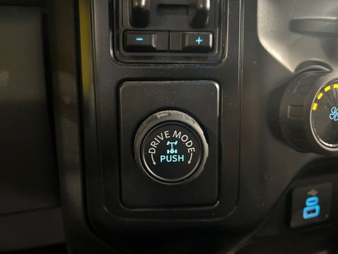 Used 2025 Ford F350 XL w/ XL Driver Assist Package RWD image 17