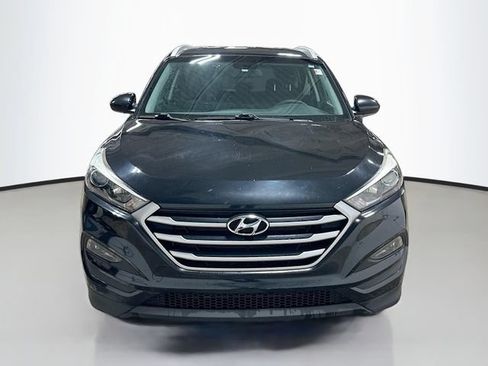 Used 2017 Hyundai Tucson SE w/ SE Popular Package 02 AWD/4WD image 2