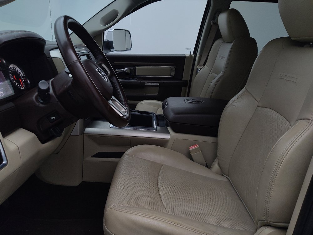 Used 2014 RAM 1500 Laramie w/ Convenience Group AWD/4WD image 17