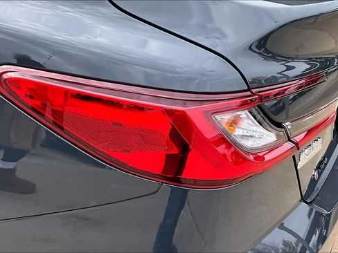 Used 2025 Toyota Camry LE image 27