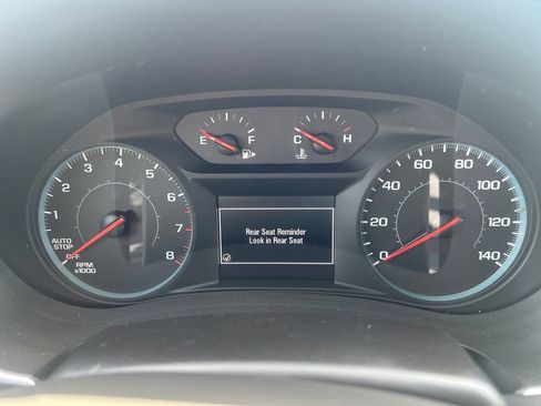 Used 2017 Chevrolet Malibu LT FWD image 15