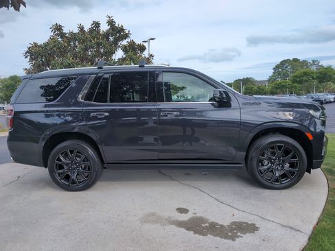 Used 2023 Chevrolet Tahoe High Country AWD/4WD image 11