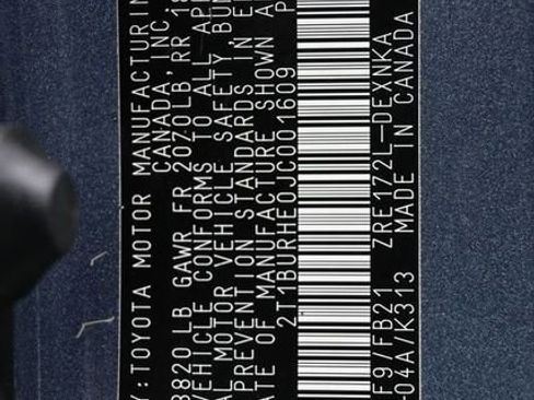 Used 2018 Toyota Corolla LE image 42