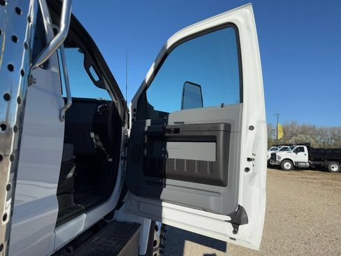 New 2026 Ford F750 2WD SuperCab Super Duty image 18