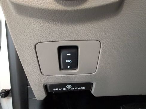 Certified 2018 Ford F350 XLT w/ XLT Value Package AWD/4WD image 17