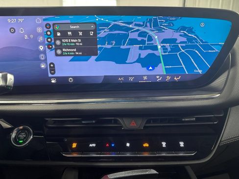 Used 2025 Buick Envision Preferred AWD/4WD image 29