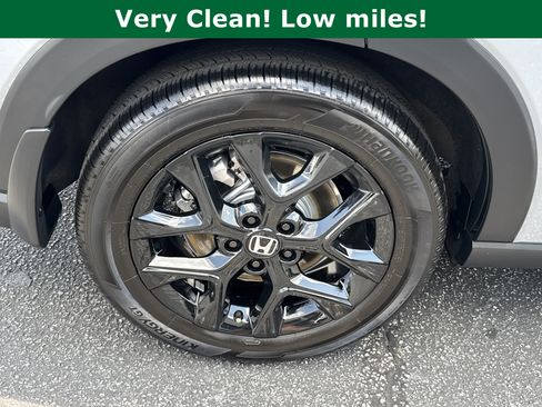 Used 2024 Honda HR-V Sport image 17