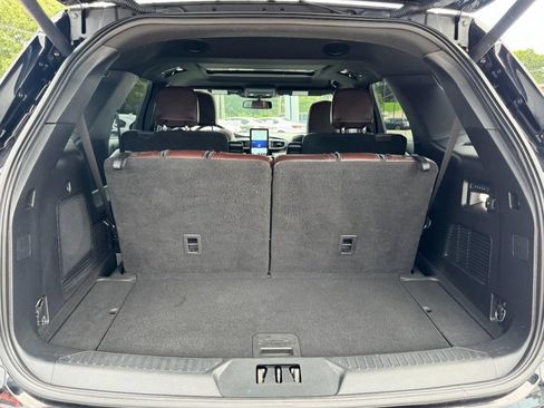 Used 2021 Ford Explorer Platinum w/ Equipment Group 601A AWD/4WD image 6
