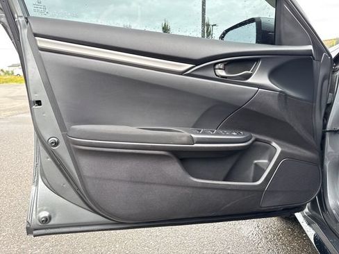 Used 2019 Honda Civic Sport image 18