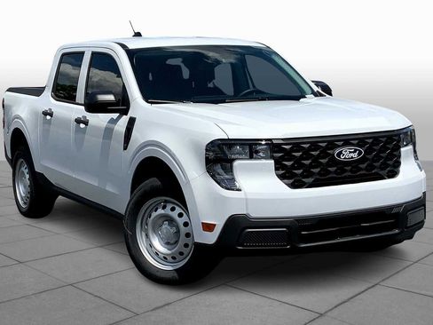 New 2025 Ford Maverick XL image 2