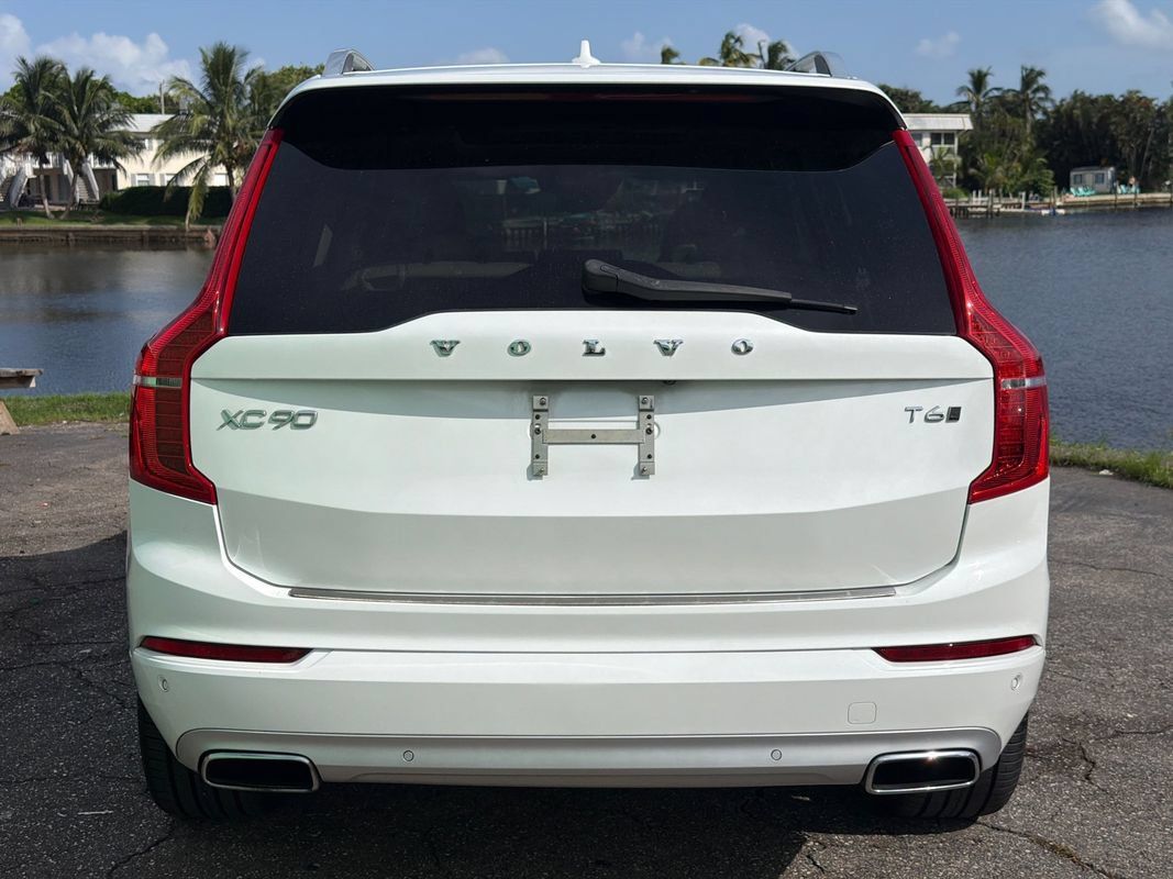 Used 2018 Volvo XC90 T6 Momentum w/ Convenience Package AWD/4WD image 4