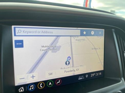 Used 2022 GMC Canyon Denali image 12