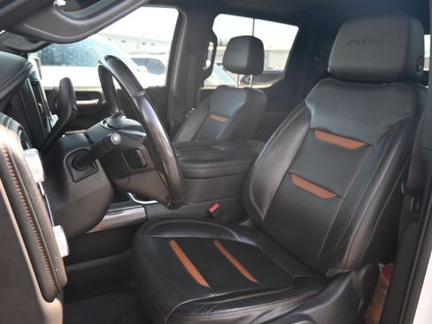 Used 2020 GMC Sierra 1500 AT4 w/ AT4 Premium Package image 6