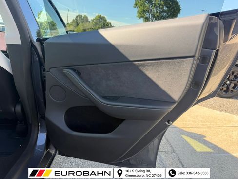 Used 2023 Tesla Model Y Long Range AWD/4WD image 14
