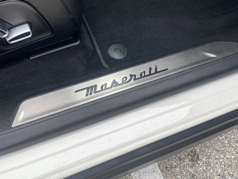 Used 2021 Maserati Levante S GranSport image 41