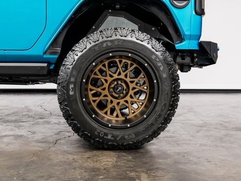 Used 2019 Jeep Wrangler Rubicon w/ Safety Group AWD/4WD image 18
