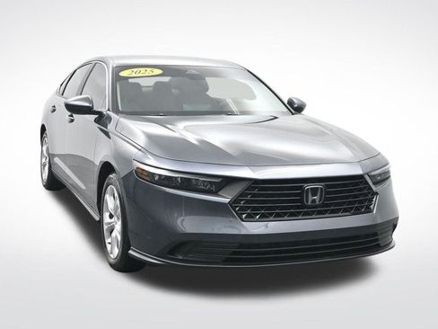 Used 2025 Honda Accord LX image 3