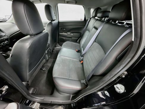 Used 2025 Mitsubishi Outlander Sport SE AWD/4WD image 26