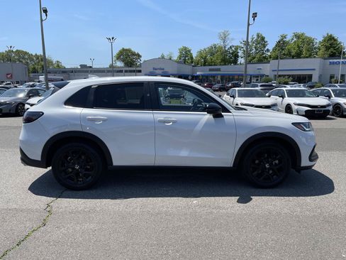 Used 2024 Honda HR-V Sport image 19