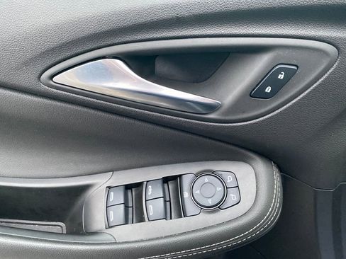 Used 2024 Buick Encore GX Sport Touring image 20