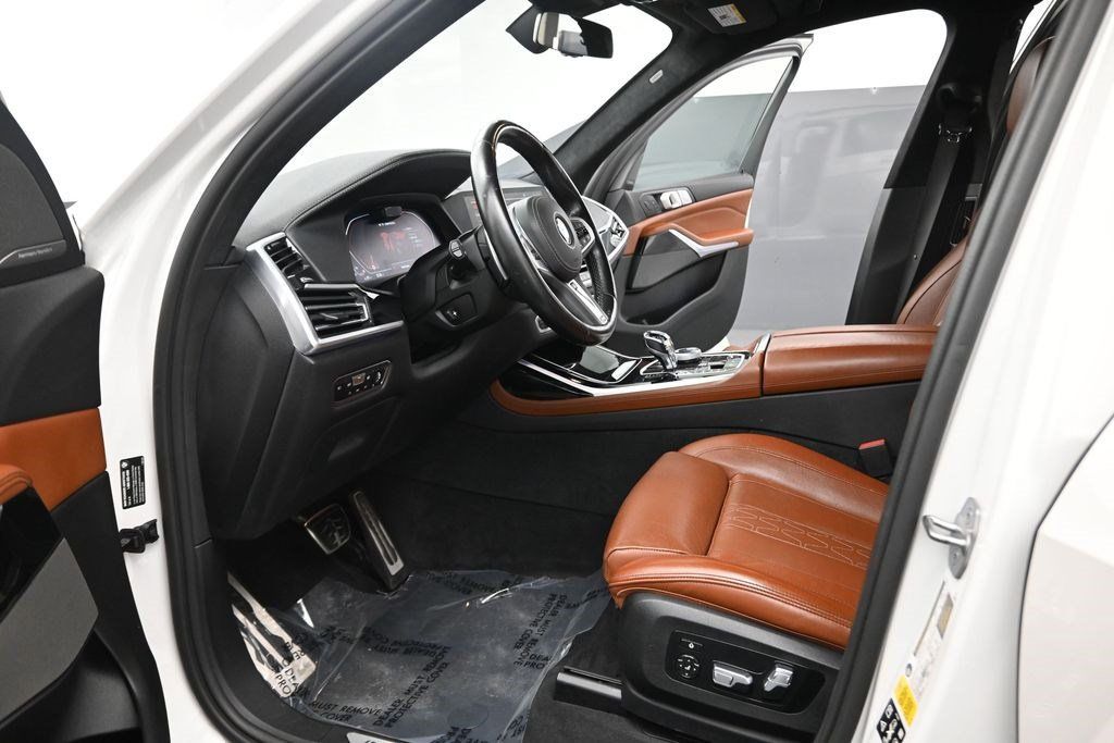 Used 2022 BMW X7 M50i AWD/4WD image 14