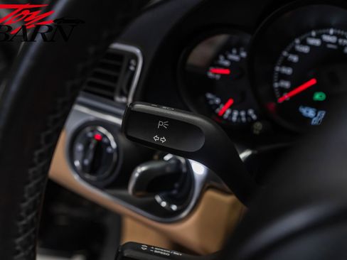 Used 2014 Porsche 911 Carrera S image 39